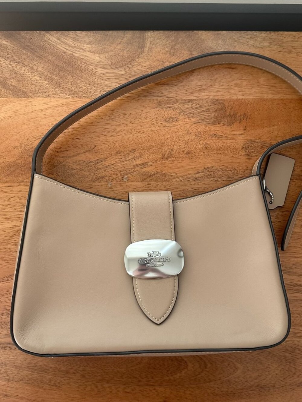 Coach Eliza Shoulder Bag - Picture 2 of 6